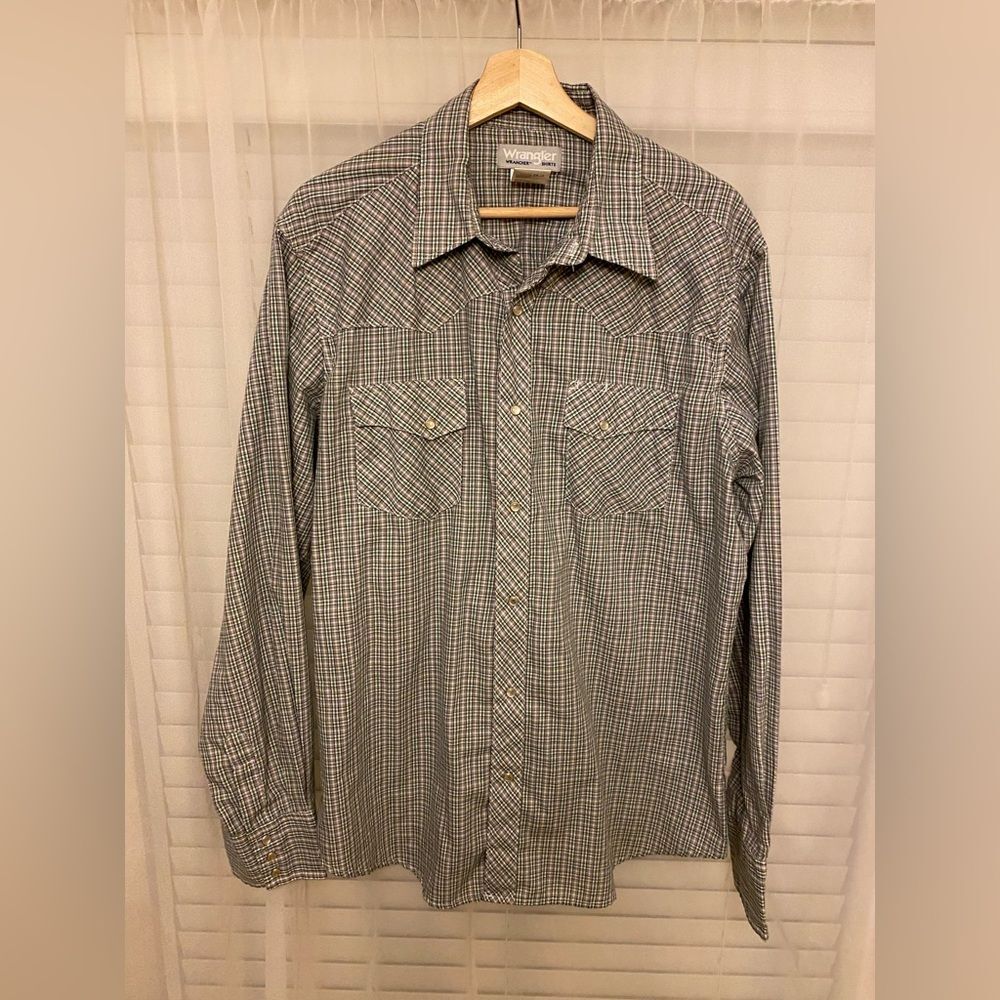 Wrangler Wrancher Mens Pearl Snap Shirt Long Sleeve Gray Green and Black Plaid L